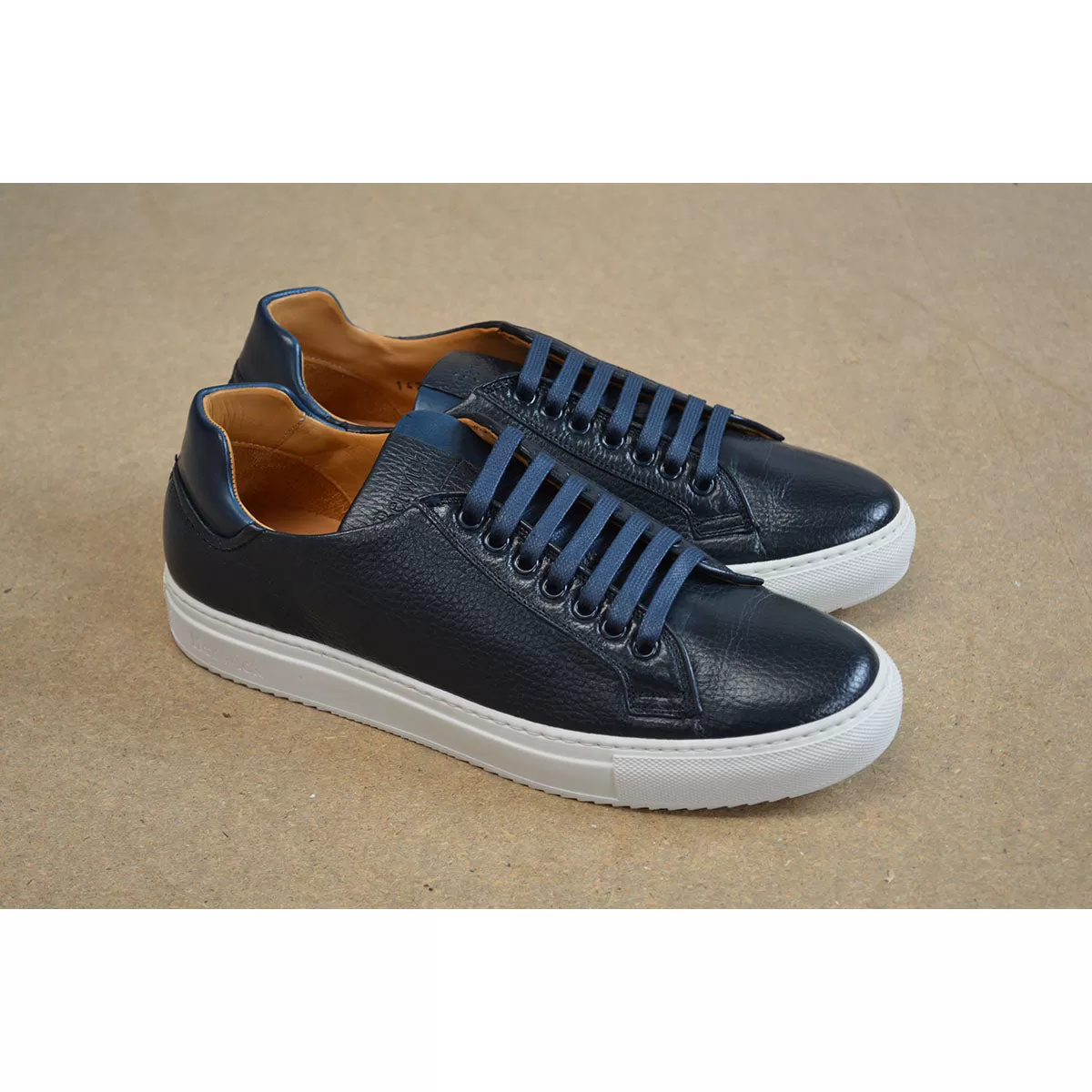 Berwick 1707 Trainer (D571) - Dark Blue Deerskin