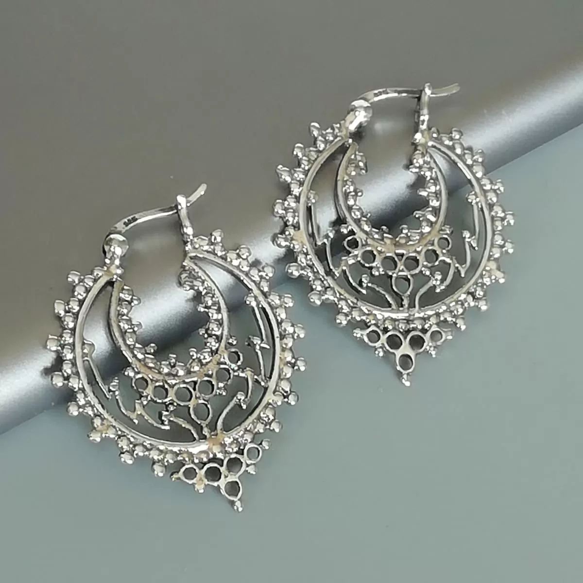 Bohemian silver hoops | Indian ear hoops | Ear hoops | Ethnic earrings | Silver earrings | Gift earrings | Silver wire hoops | E908