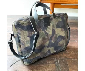 BYNDR CAMO Laptop Messenger bag