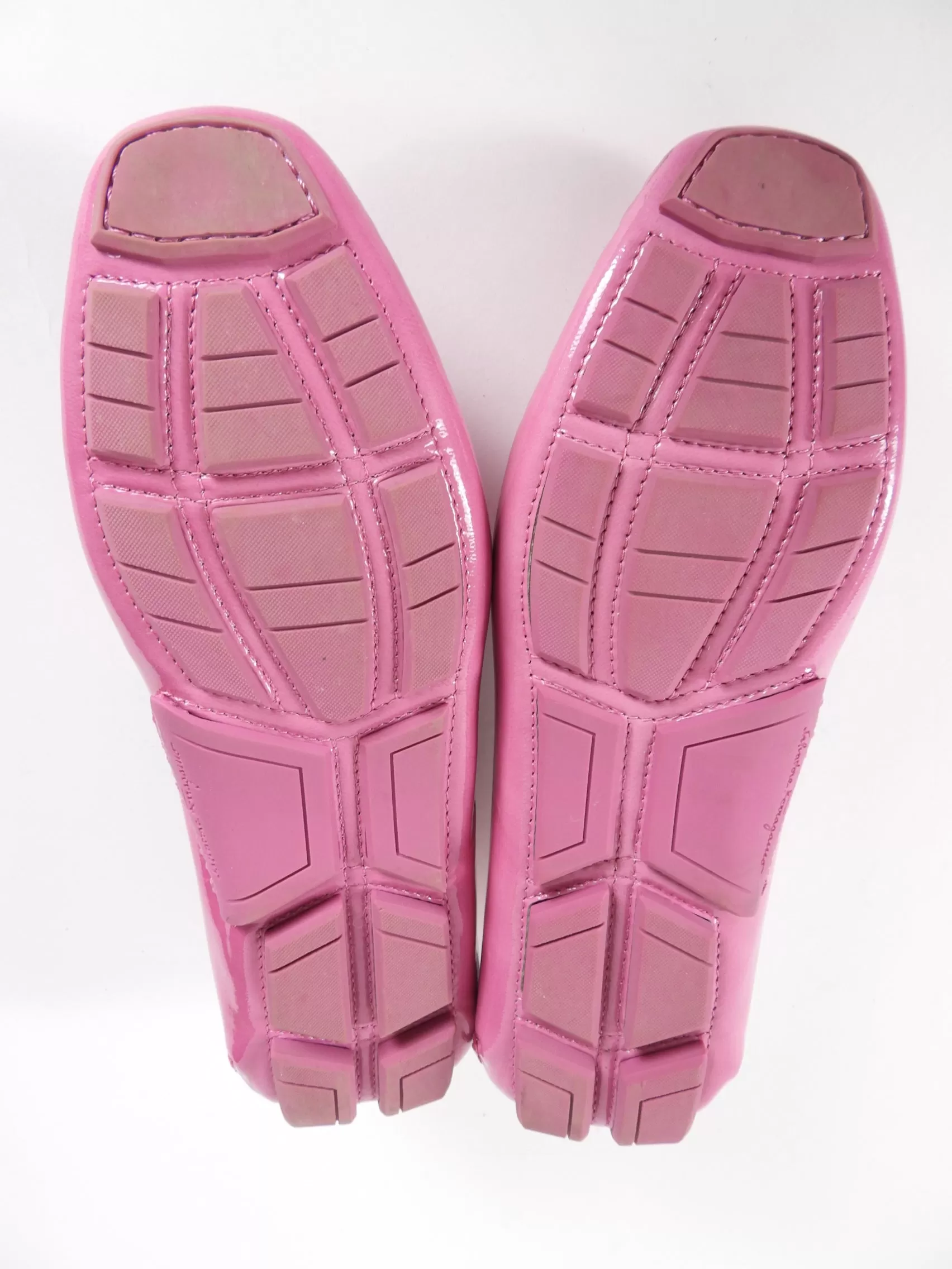 Ferragamo Pink Patent Leather Parigi Driving Loafers - 7.5