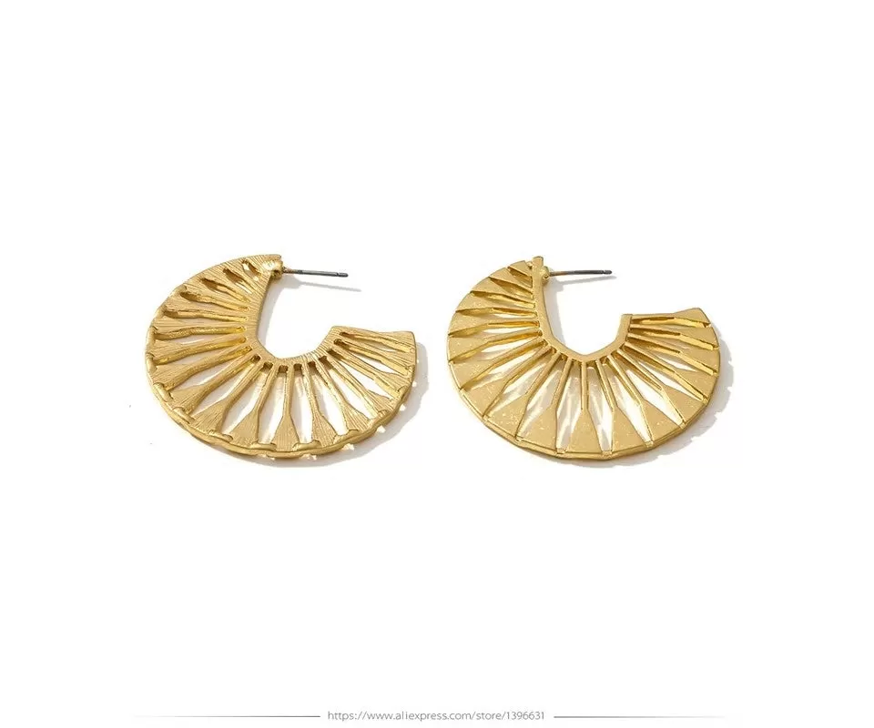 Hollow Fan Shaped Stud Earring