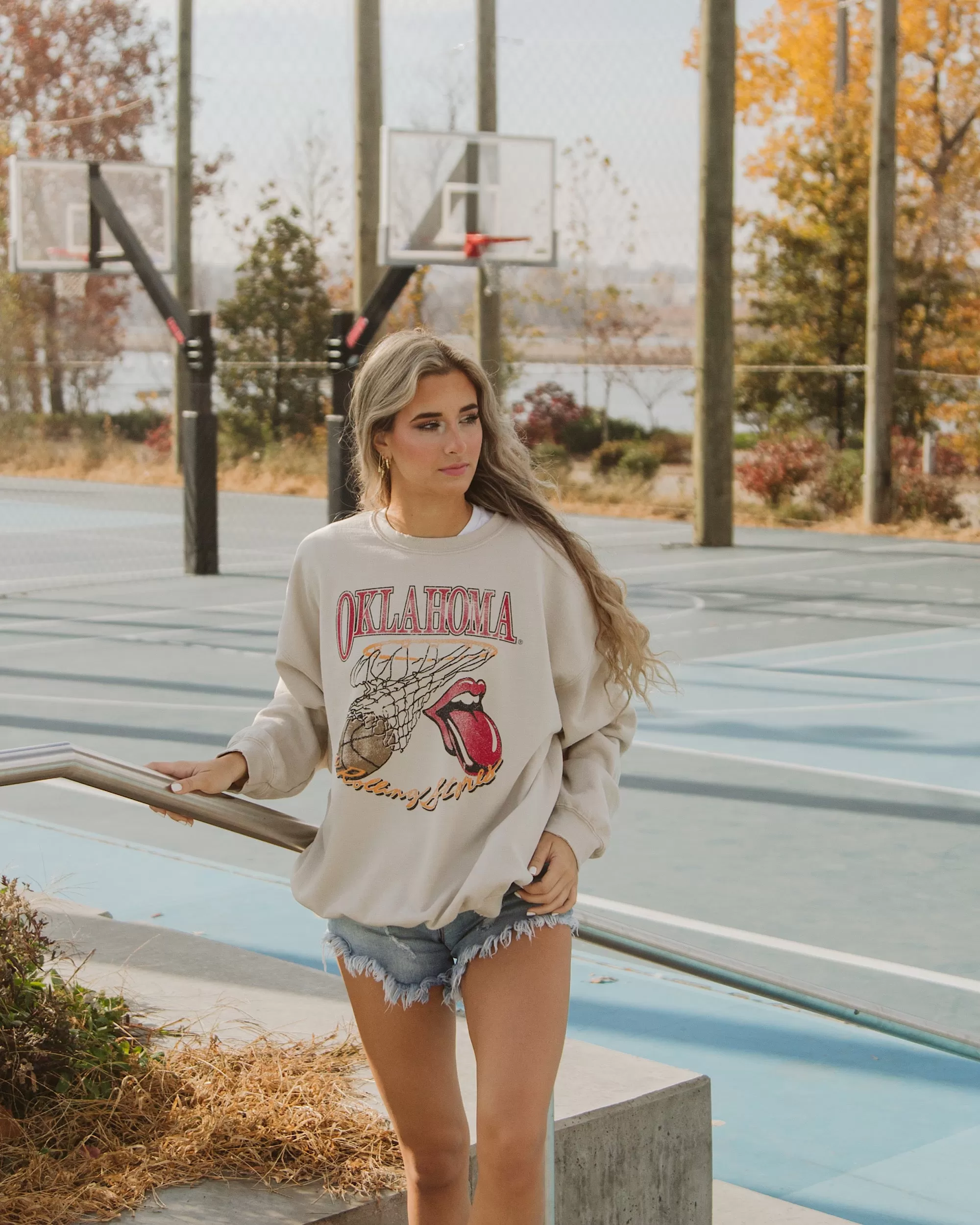 Rolling Stones Sooners Basketball Net Sand Thrifted Sweatshirt